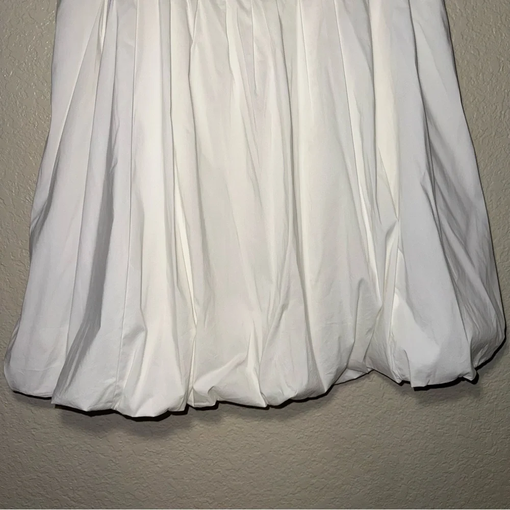 BCBGMAXAZRIA White Bubble Skirt Women’s 8 Pleated High Waist Knee Length Preppy